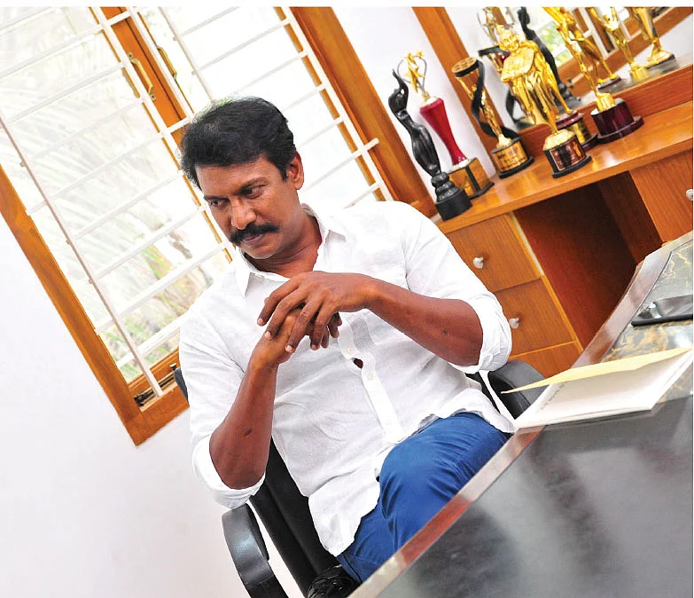 ராஜமௌலியின் பாராட்டு...
சூர்யாவின் உழைப்பு...
ஷங்கரின் பெருந்தன்மை...
