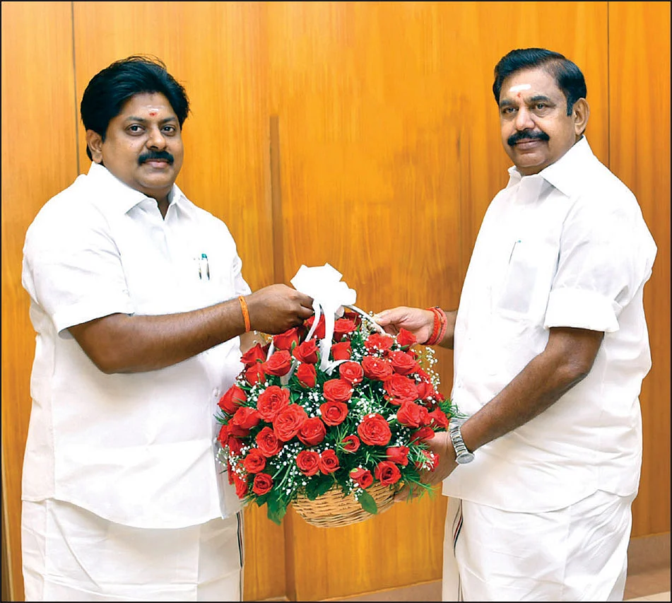 மிஸ்டர் கழுகு: மணிகண்டன் முதல் விக்கெட்... இன்னும் மூவருக்கு பிராக்கெட்!