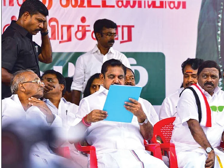 வேலூர் கோட்டை... தொடருது வேட்டை!