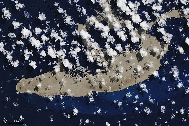 Raft of volcanic rocks