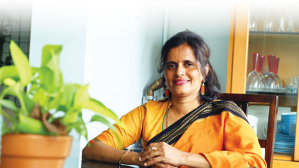 நளினா கண்ணன்