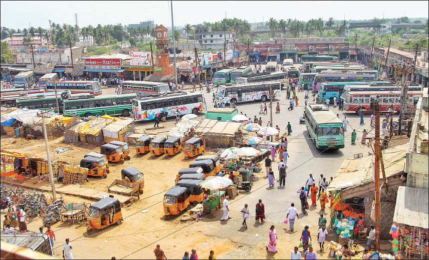 பேருந்து நிலையம்...