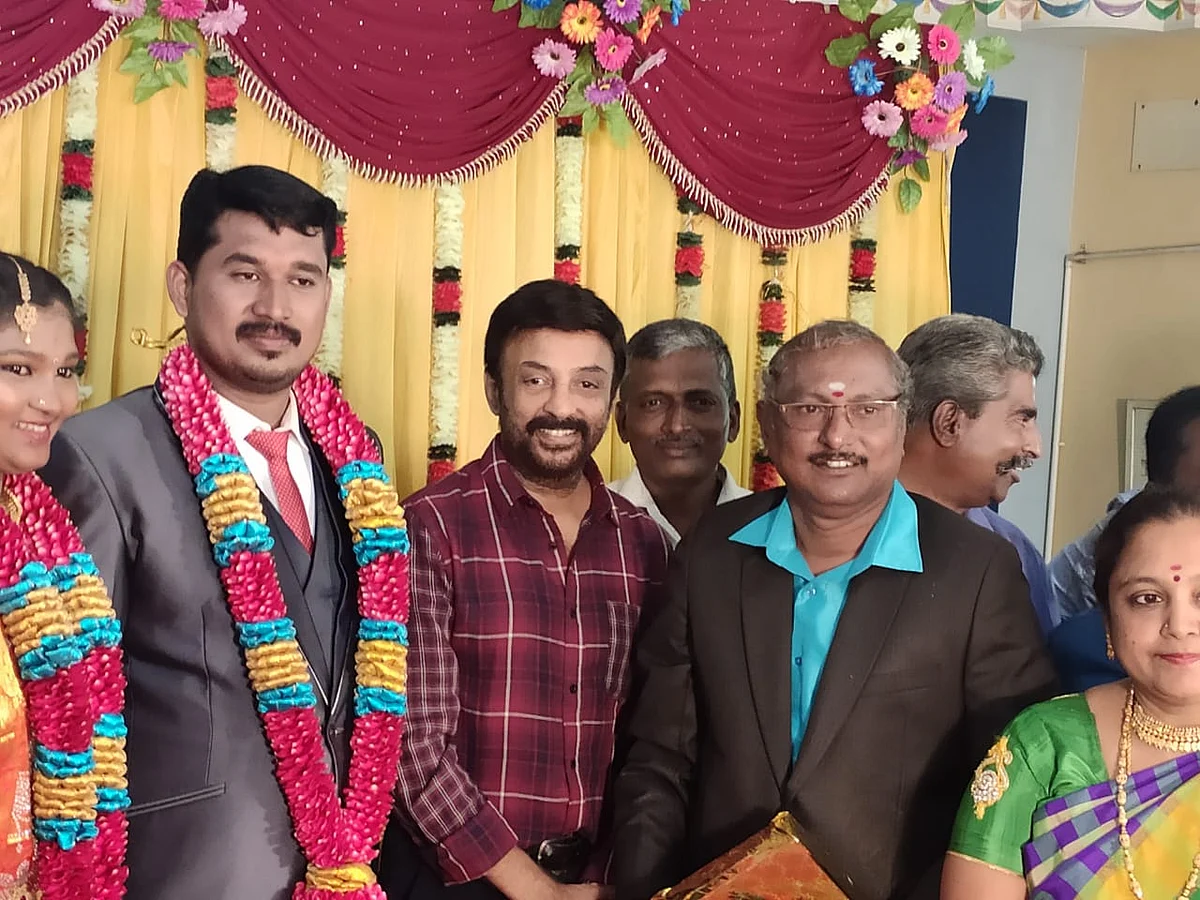 ‘ரசிகைக்கு சர்ப்ரைஸ் கொடுத்த `மைக்' மோகன்..!’ - நடந்தது என்ன?