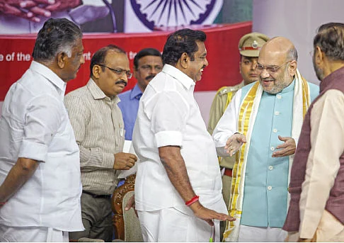 அமித் ஷாவுடன் எடப்பாடி, ஓ.பி.எஸ்