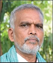  மைக்கேல் செயராசு