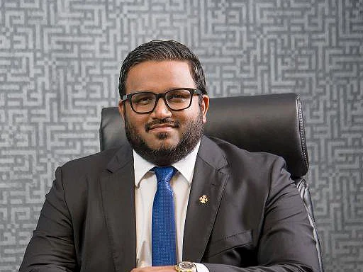 கப்பலில் தப்பிவந்த மாலத்தீவு முன்னாள் துணை அதிபர்!- தூத்துக்குடியில் சிக்கினார்