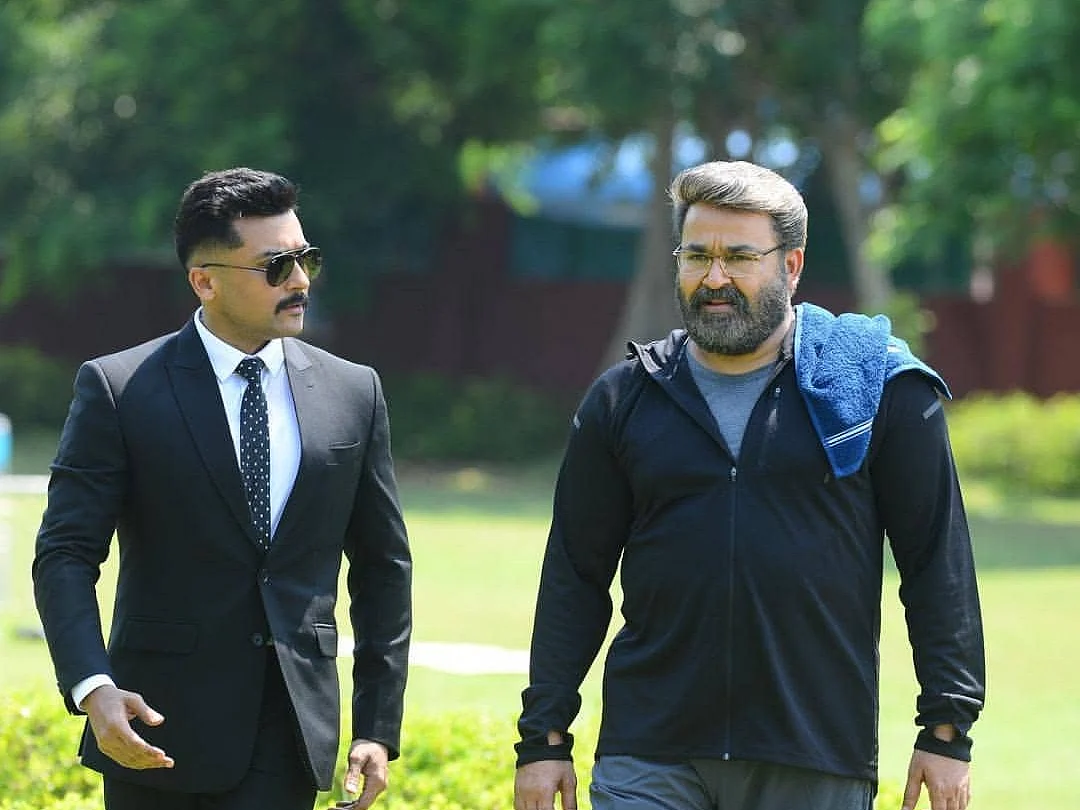 `காப்பான்' ரிலீஸ் தள்ளிப்போன காரணம் இதுதான்!