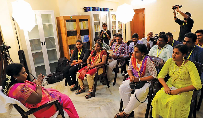 தொடங்கியது புதுப் பயணம்!
