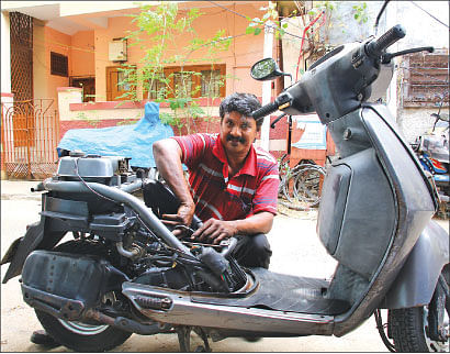 “நானும் டாக்டர்தான்!” பைக் மெக்கானிக் கௌதமன்