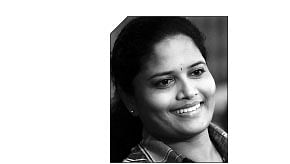 அவள் நூலகம்: புரண்டு படுத்த பூ