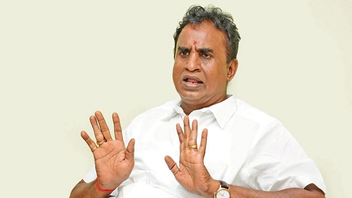 கோவை : 2-ல் மட்டுமே முன்னிலை.... அதிமுக கோட்டையை தகர்க்கிறதா தவெக?