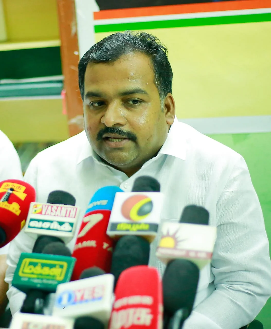 Manickam tagore