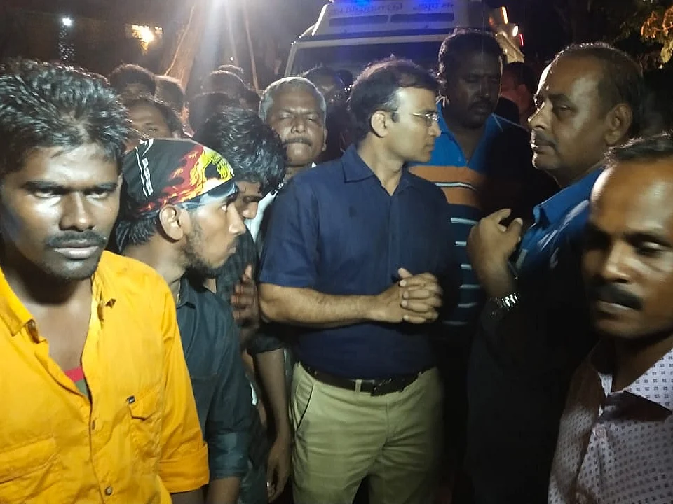 `கொள்ளிடத்தில் மிதந்துவந்த பெண்ணின் உடல்; 2 பேர் எங்கே?' - அரியலூர் படகு விபத்தில் தொடரும் துயரம்