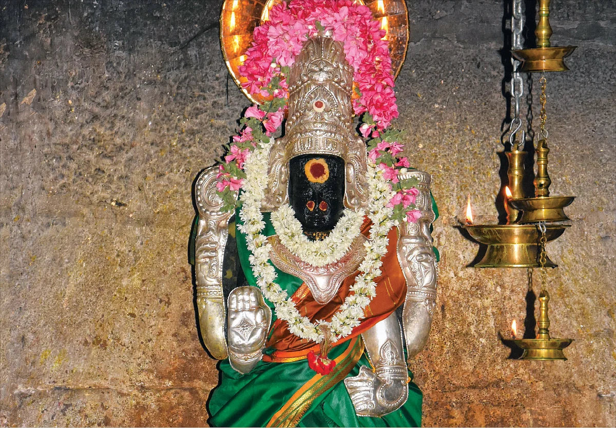 திருவருள் திருவுலா: அபிராமி ஆட்சி செய்யும் மந்திர சக்தி பீடங்கள்!