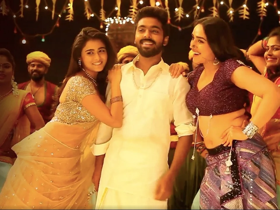 100% Kadhal Making fit Shalini Pandey & GV Prakash
