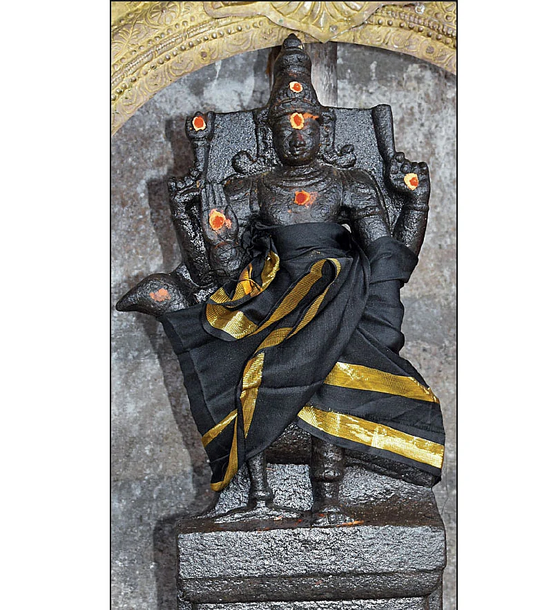 தசபுஜ ரிஷப தாண்டவமூர்த்தி! - பிரதோஷ நாளில் மட்டுமே தரிசனம்...