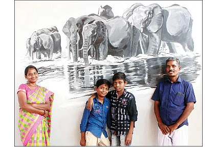 குழந்தைகளுடன்...