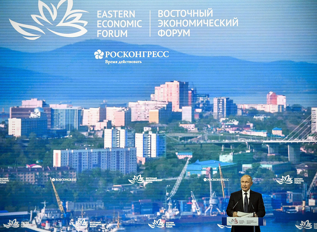 Vladivostok Port - Putin