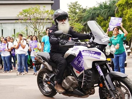 `10,626 கோடி ரூபாய் வசூலிப்பதுதான் உறுத்தலாக இருக்கிறது!' - ஈஷாவுக்கு எதிராக பொதுநல வழக்கு