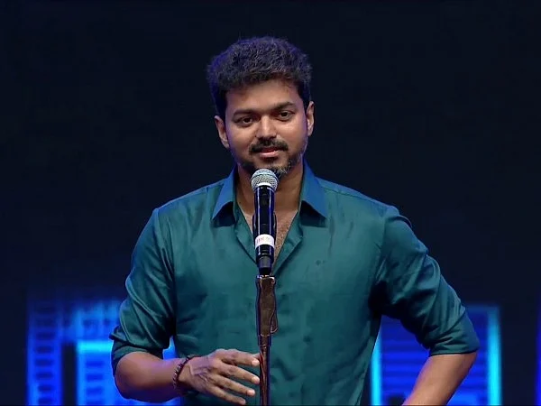அரசியல் அஸ்திவாரமா... `No' அவசரமா! - 'பிகில்' விழாவுக்கு விஜய் மூட் என்ன?! #BigilAudioLaunch