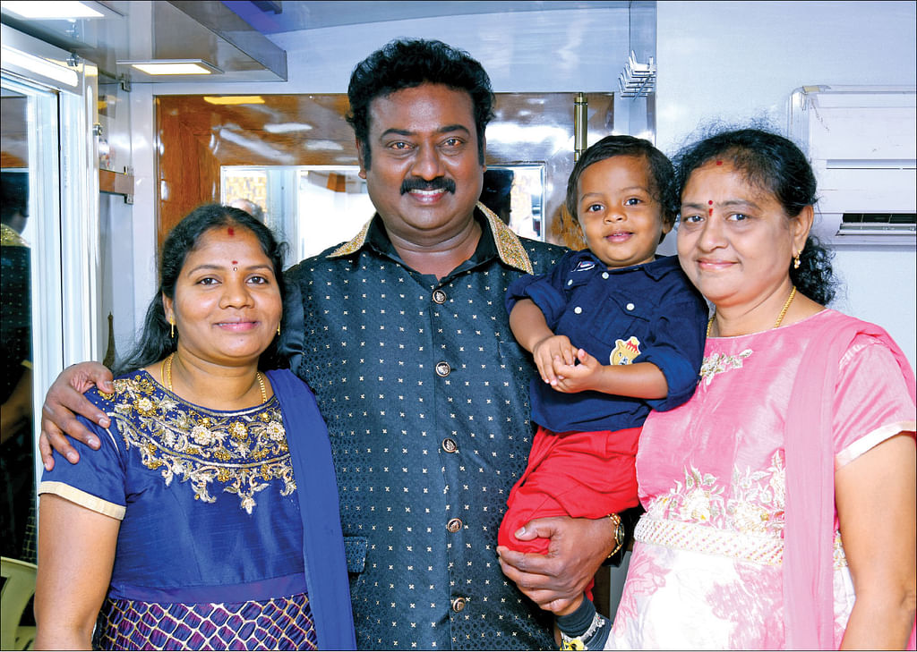 “நான் எப்பவுமே இப்படித்தாங்க!” - நடிகர் சரவணன்