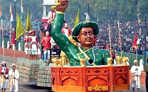 குடியரசு தின ஊர்வலத்தில் இடம்பெற்ற திப்பு சுல்தான் உருவம்
