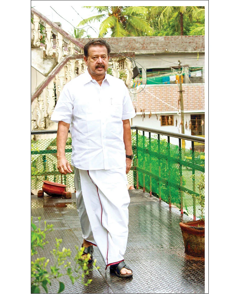 “நானும் என் மகனும் பரம்பரை கட்சிக்காரர்கள்!”