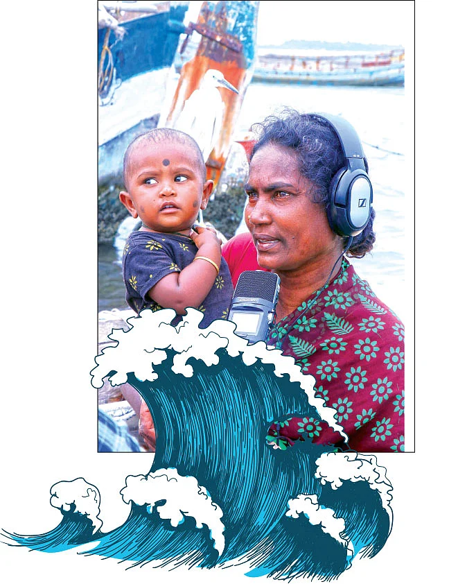கடல் அலையைத் தழுவும் காற்றின் அலை!