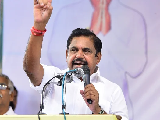 `உங்களை எல்லாம் நம்பி தேர்தலை எதிர்கொள்ள முடியாது!' - 3 அமைச்சர்களிடம் கொதித்த எடப்பாடி பழனிசாமி