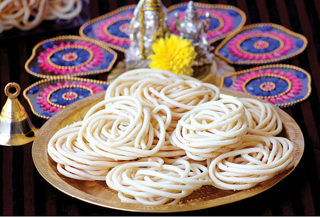 தேன்குழல்