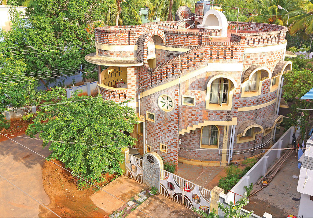 Circle House