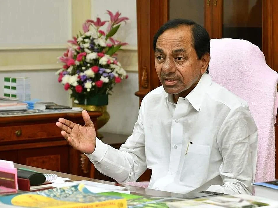 `என் ஒரே கையெழுத்தில் விதியைத் தீர்மானிக்க முடியும்’ - தனியார்மயமாகும் தெலங்கானா போக்குவரத்து