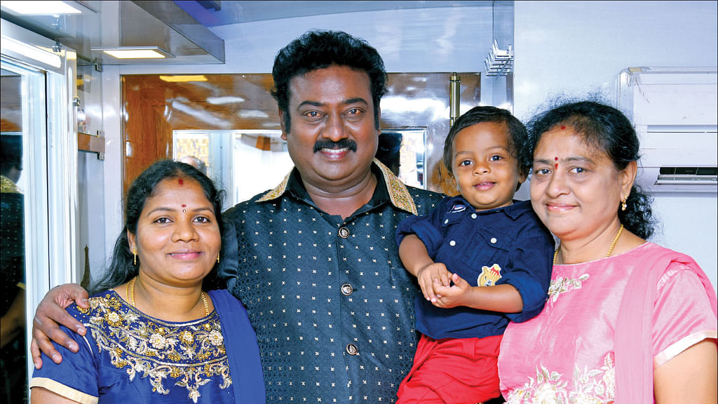 நடிகர் சரவணன்