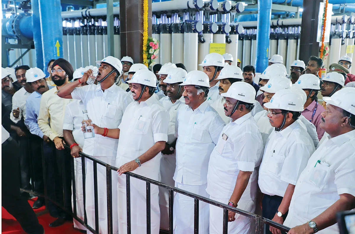 கூவம் நீரையும் இனி குடிக்கலாம்... முன்னுதாரணமான அமைச்சர் வேலுமணி!