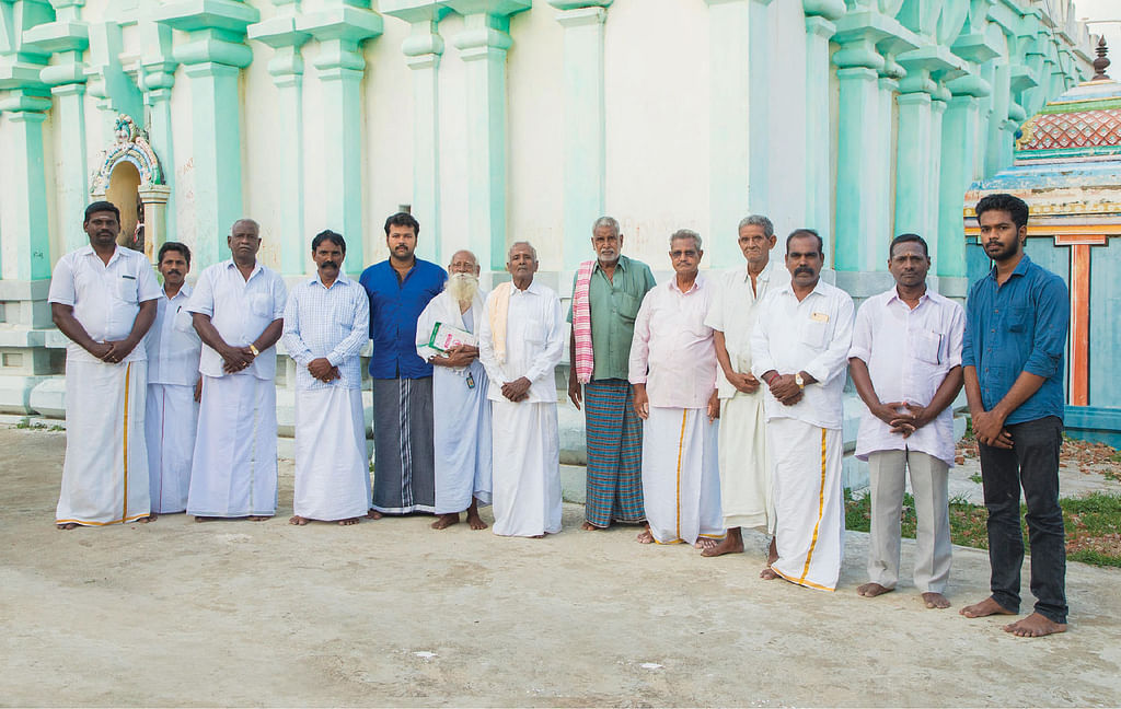 ‘தமிழ் எங்கள் உயிருக்கு நேர்!’- வாழ்ந்து காட்டும் ஊர்