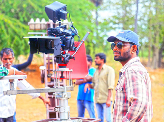 Title Card: Director Anusaran sharing experience