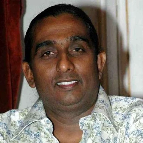 தீனா