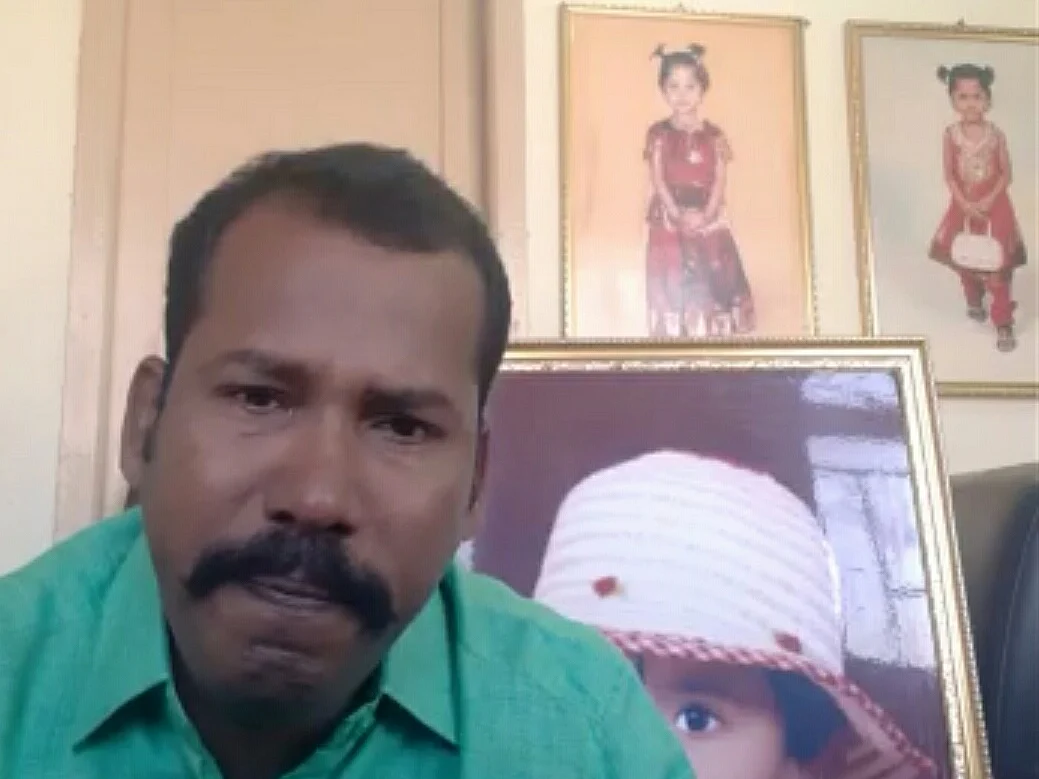 `உலகத்தில் பெரிய சோகம் குழந்தை இறப்பதுதான்!'- சுஜித் மரணத்தால் கண்ணீர் வடிக்கும் சப்-இன்ஸ்பெக்டர்
