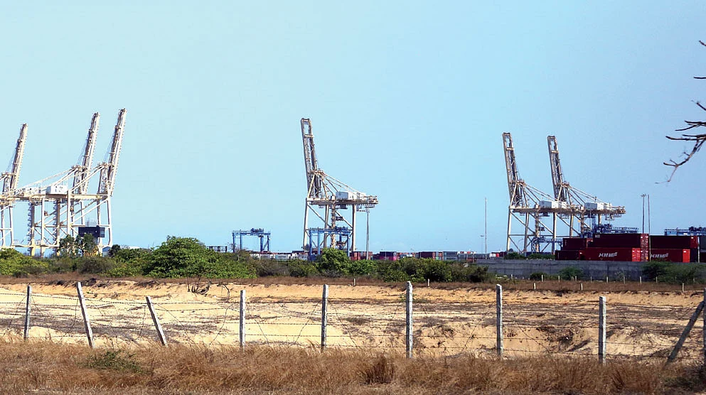 அதானி துறைமுகம்