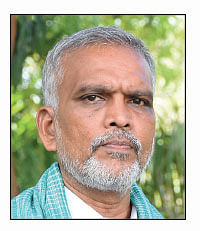 மைக்கேல் செயராசு