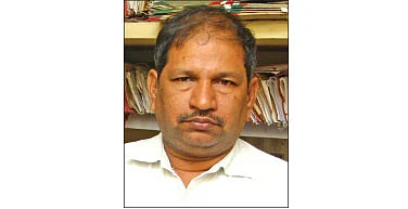 புகழேந்தி