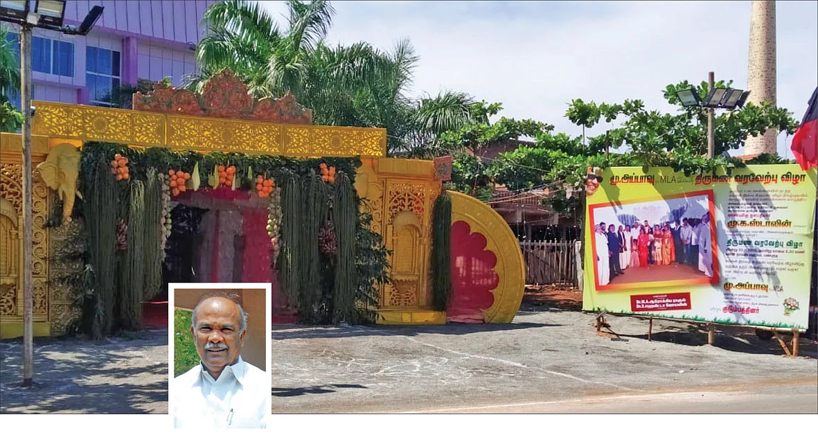 பி.ஜே.பி-யின் ‘விருது’ தூண்டில்! - நழுவும் ரஜினி... கலக்கும் கமல்!