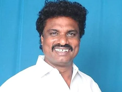 `நான் பேசியதை மட்டும் பதிவு செய்தார்கள்!’-போலீஸை மிரட்டியதுகுறித்து ஆற்காடு அ.தி.மு.க நகரச் செயலாளர்