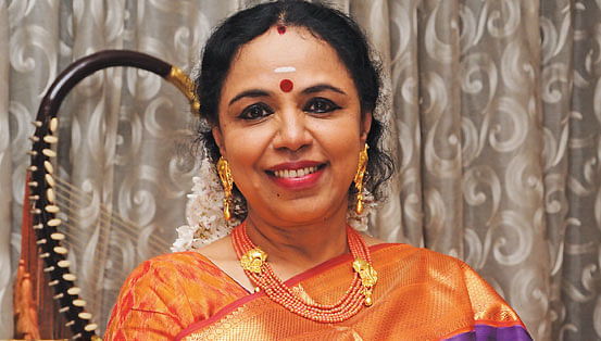 சுதா ரகுநாதன்