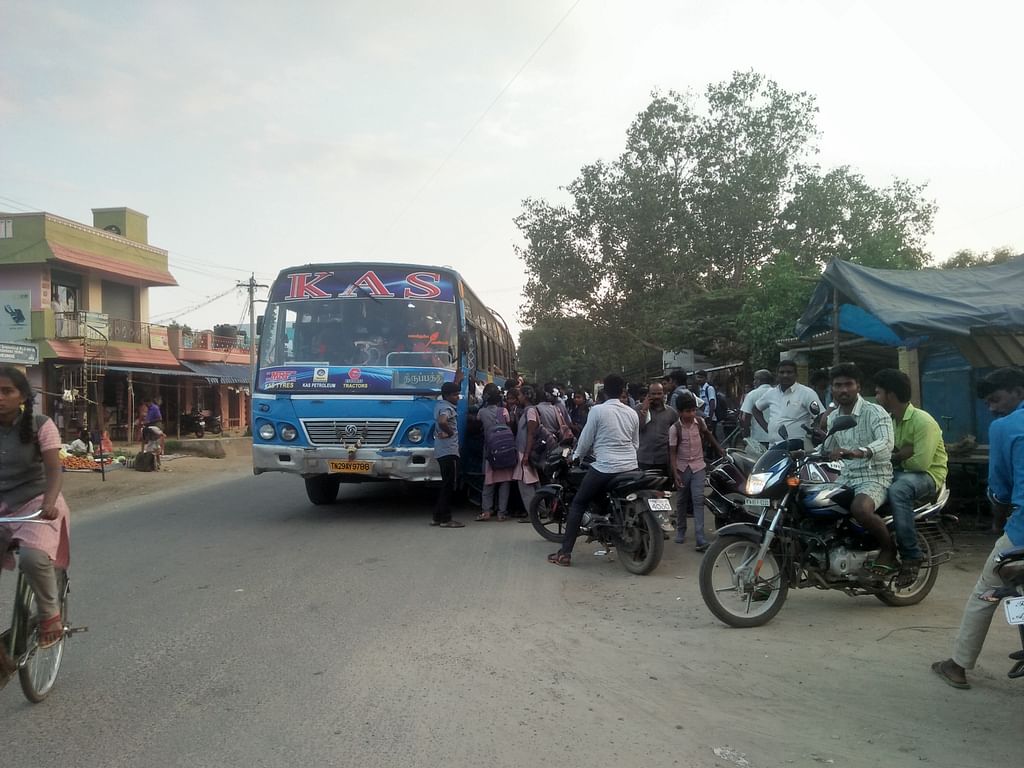தனியார் பேருந்து
