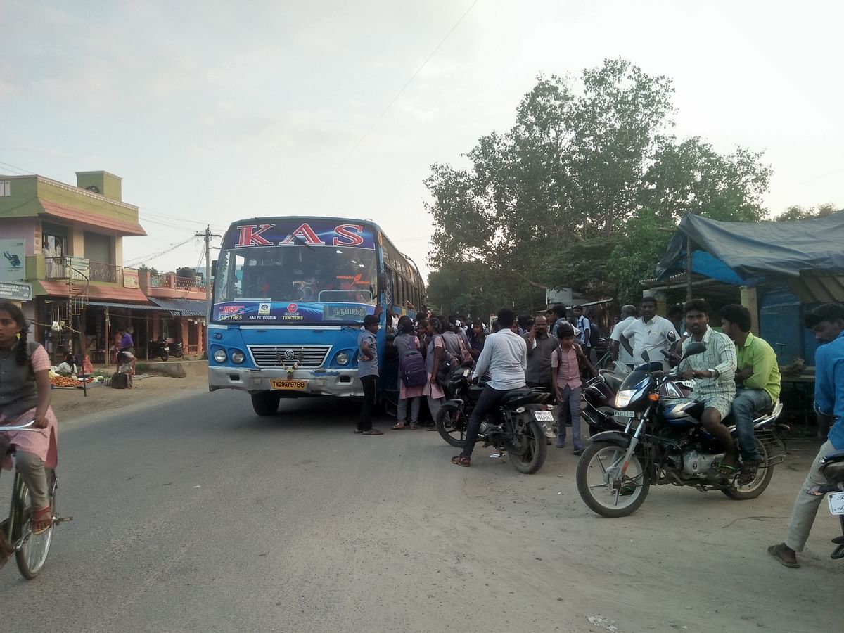 தனியார் பேருந்து
