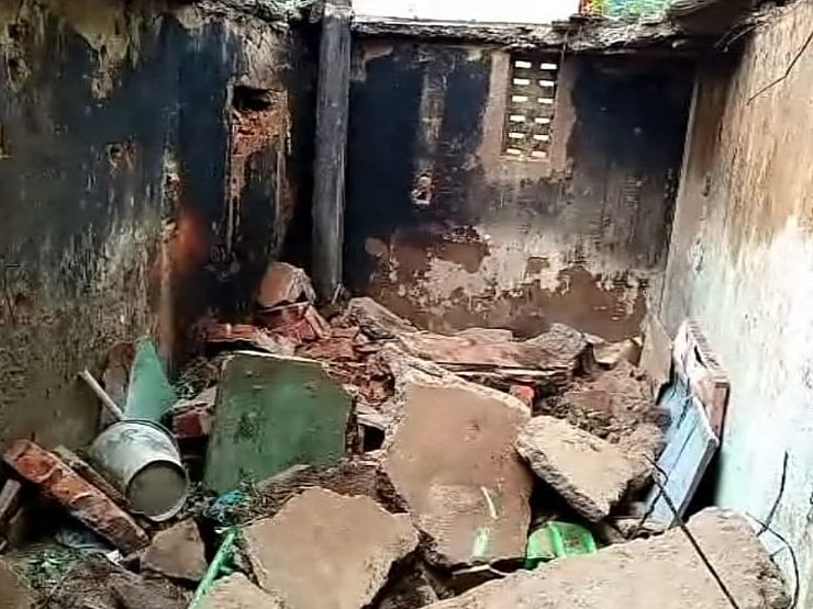 இடிந்து விழுந்த கட்டடம்