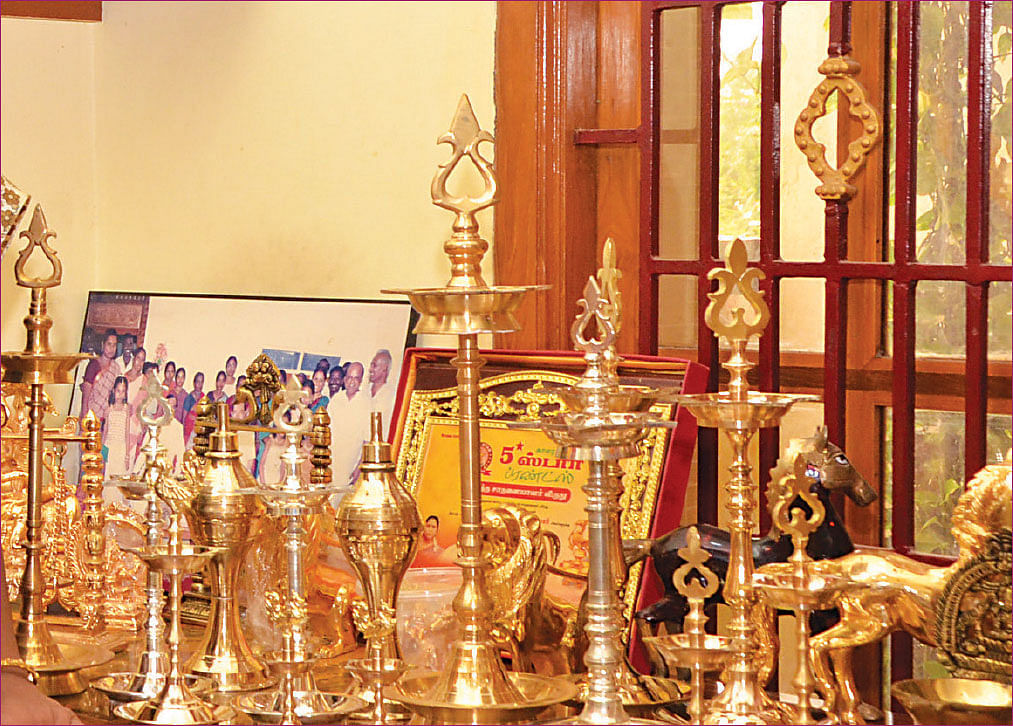 அரியக்குடி - விளக்கு