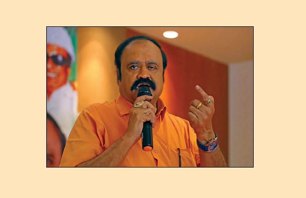பெங்களூரு புகழேந்தி