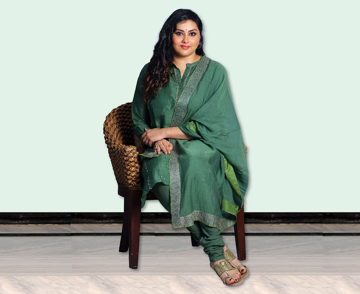 நமீதா
